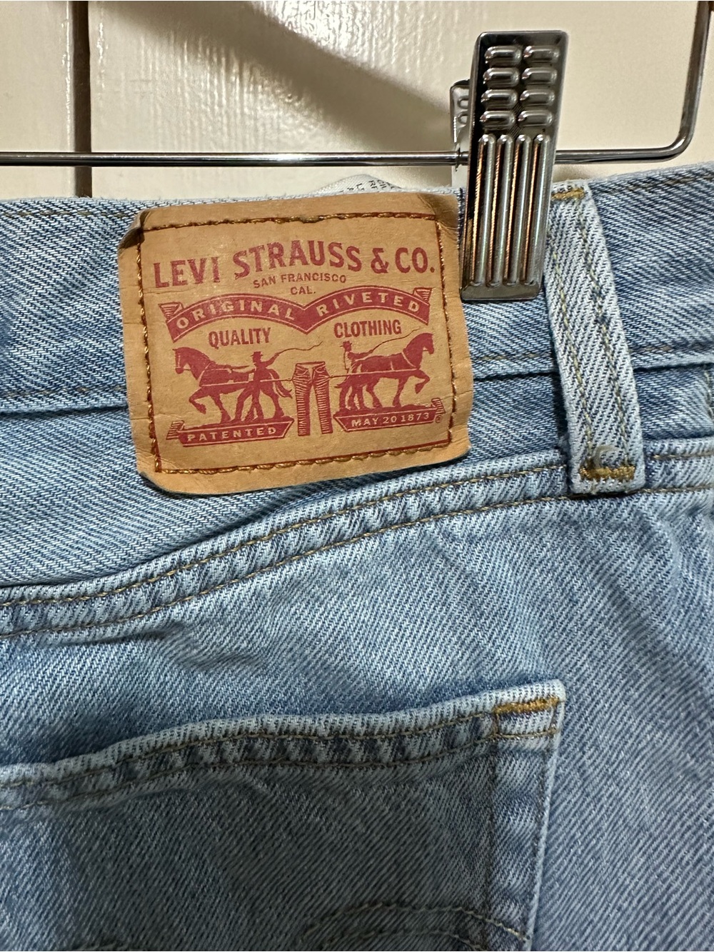 Levi’s Blue Iconic Denim Mini Skirt - Casual Frayed Hem - Picture 5 of 6